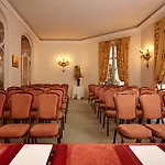 Regina Louvre Hotel