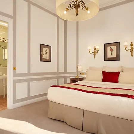 Regina Louvre Hotel Parigi