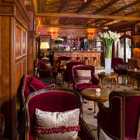 Regina Louvre Hotel