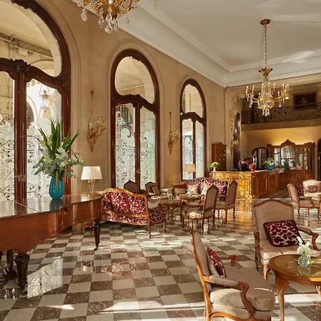 Regina Louvre 5*