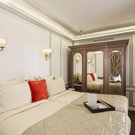 Hotel Regina Louvre 5*