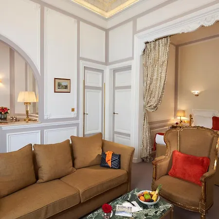 Regina Louvre Hotel Parigi