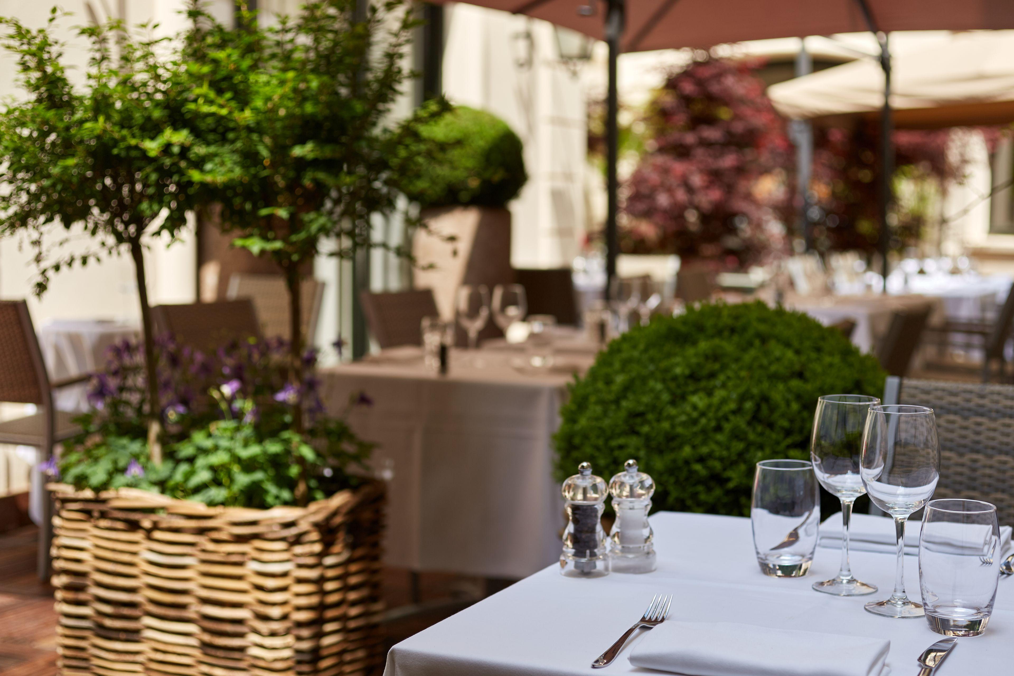 Regina Louvre Hotel 5*