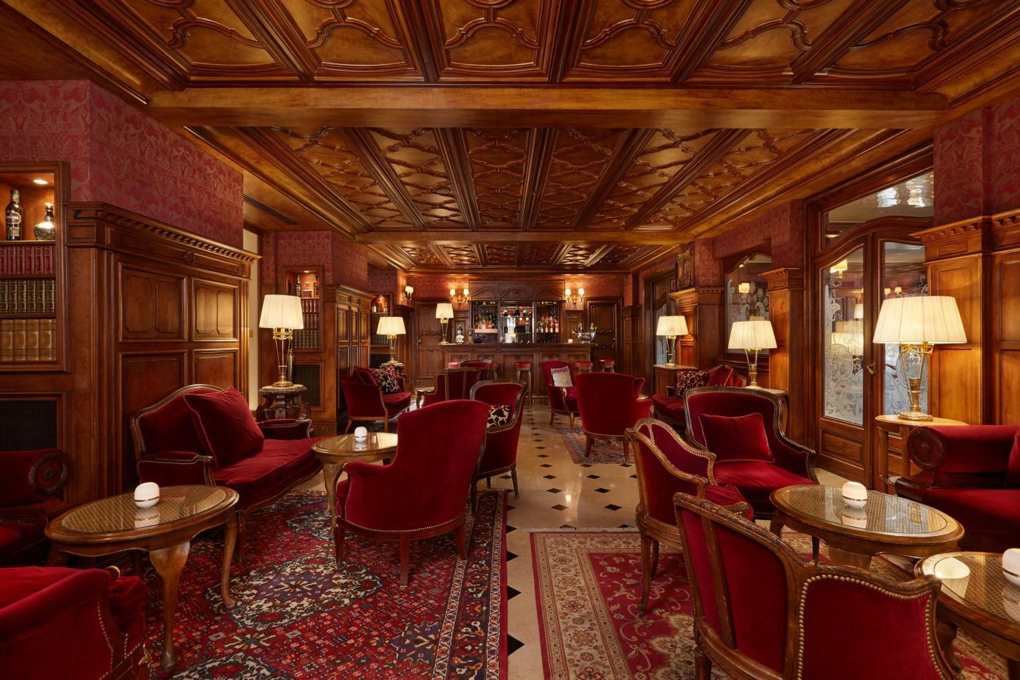 Regina Louvre Hotel 5*