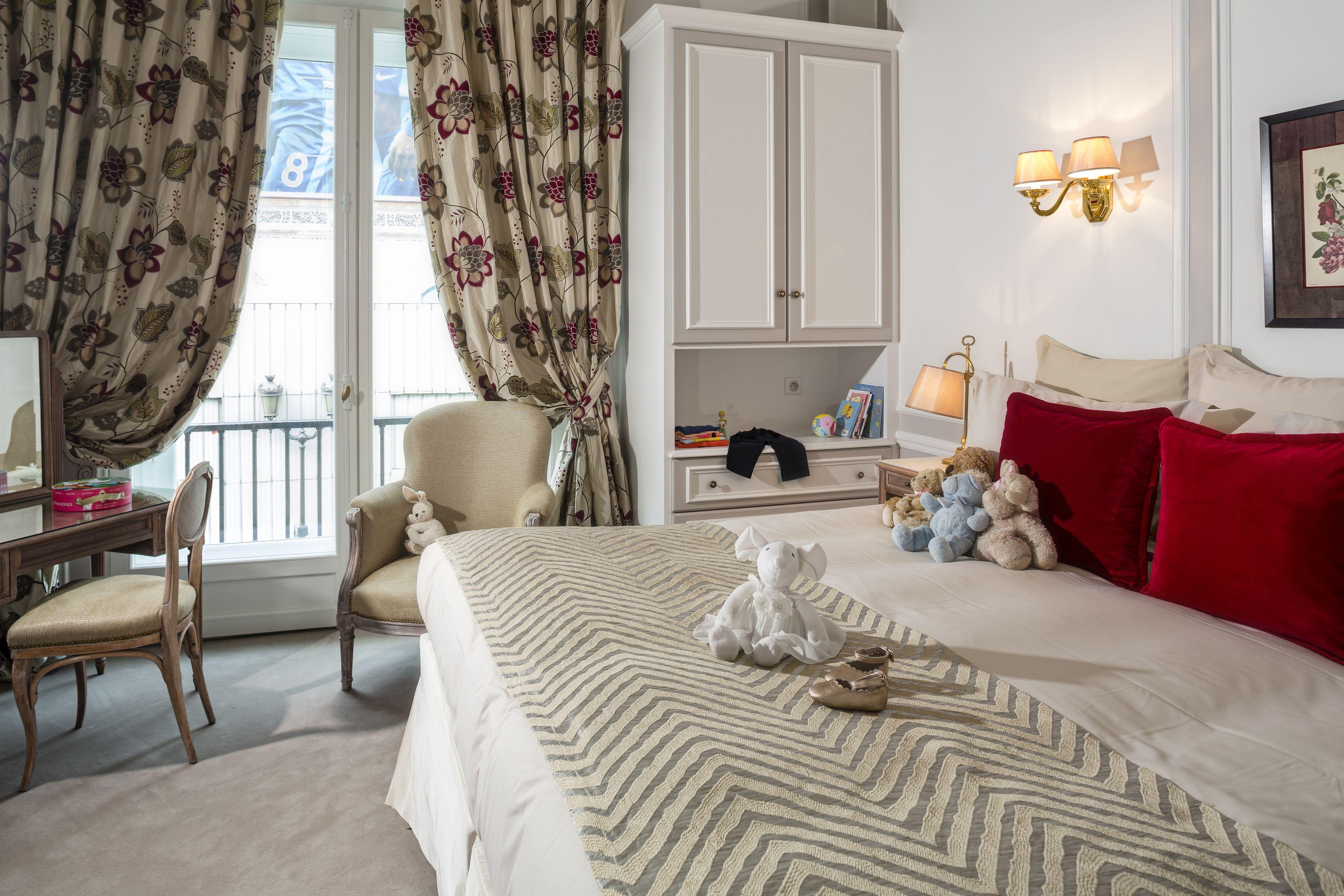 Regina Louvre Hotel 5*