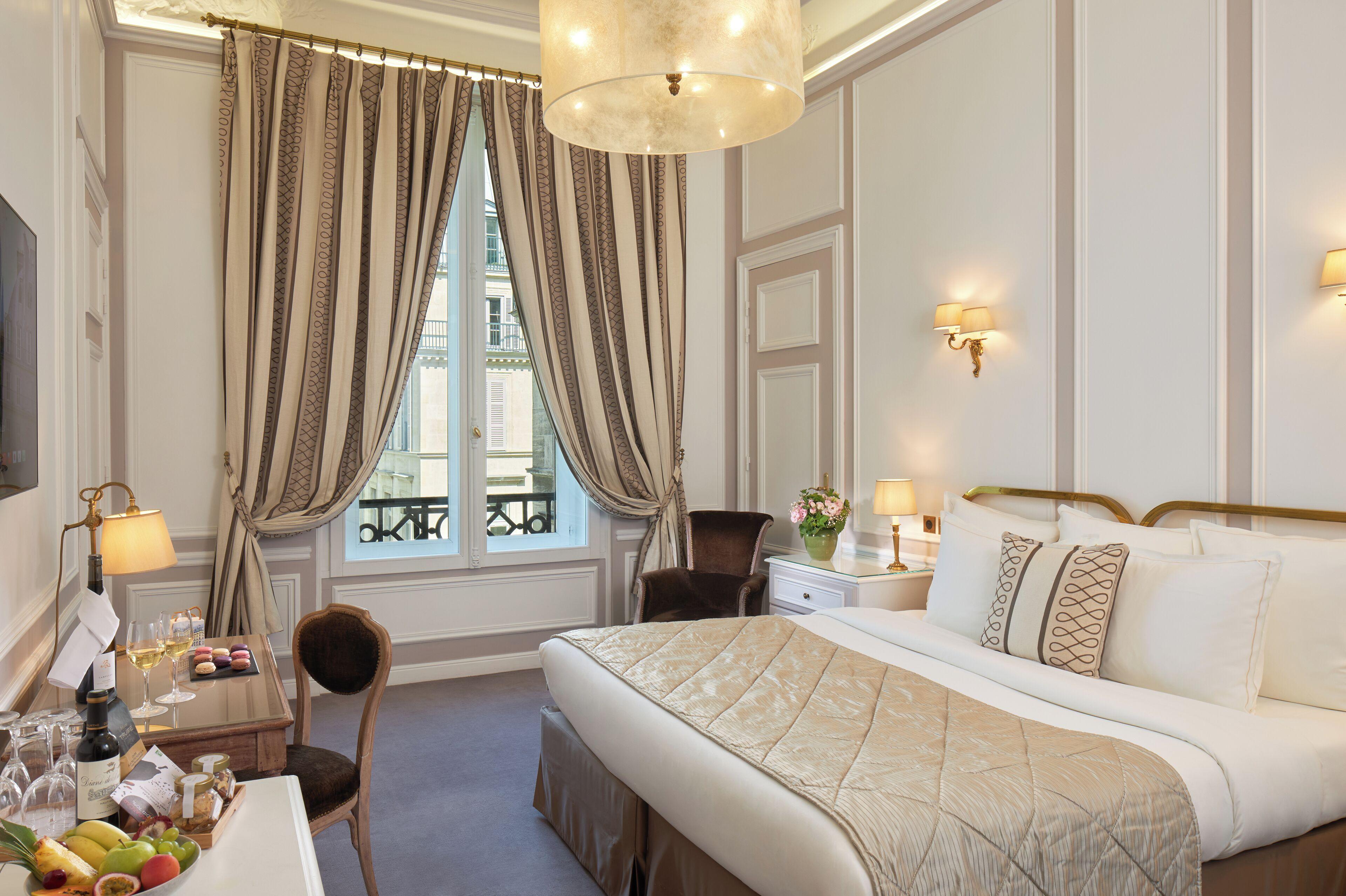 Hotel Regina Louvre 5*